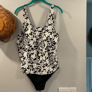 NWT Lands End bathing suit